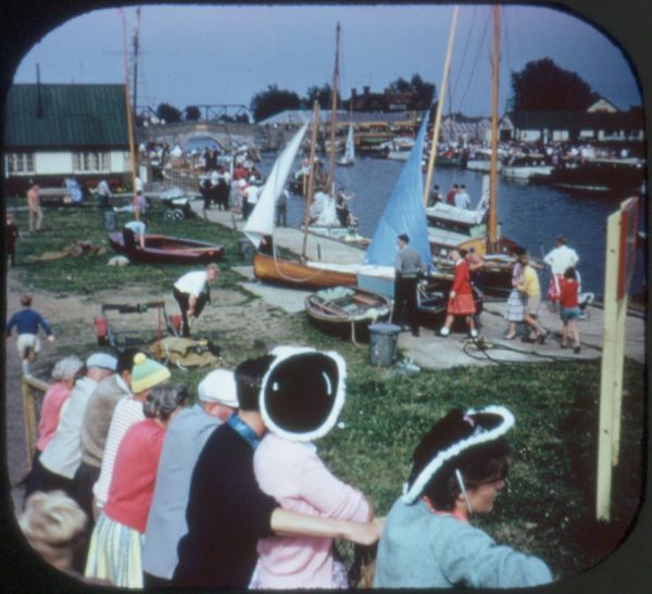 The Norfolk Broads - England - View-Master 3 Reel Packet - vintage - C275-BS4 For Sale