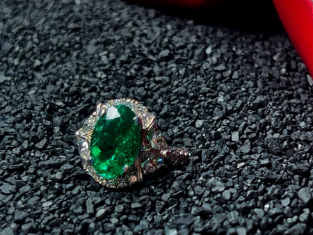 18k Emerald Couture Ring Discount